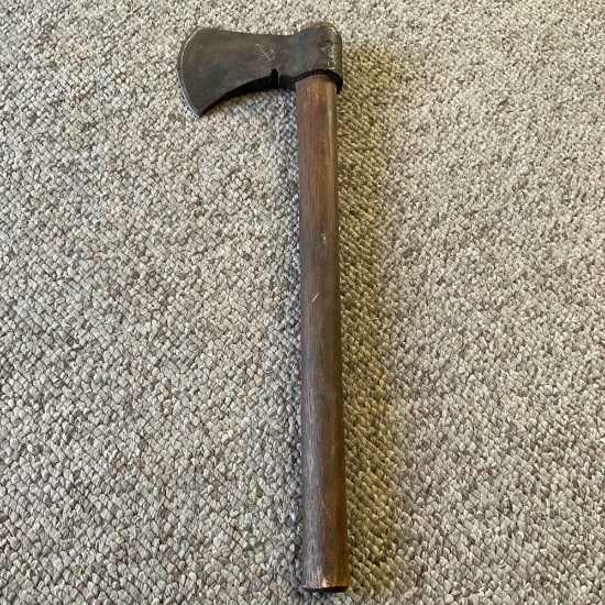 Vintage rustic axe. 18" handle, hatchet 4" x 6"