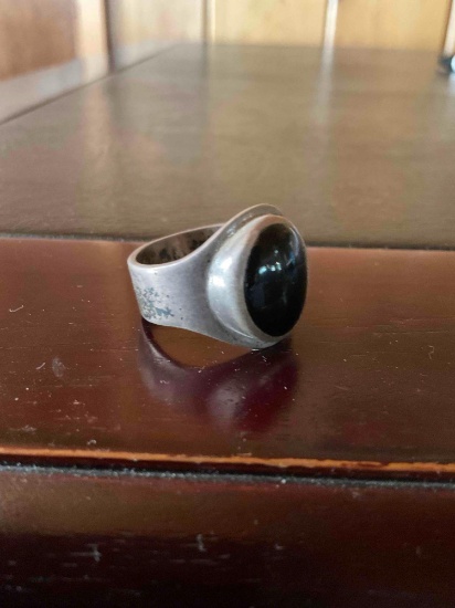 Milt Jordan size 10 ring with Onix