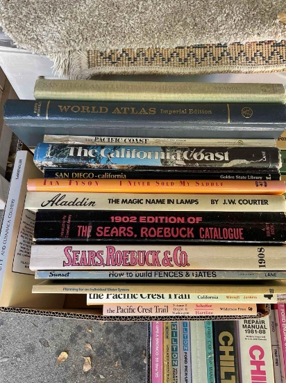 Assorted books. 14 pieces