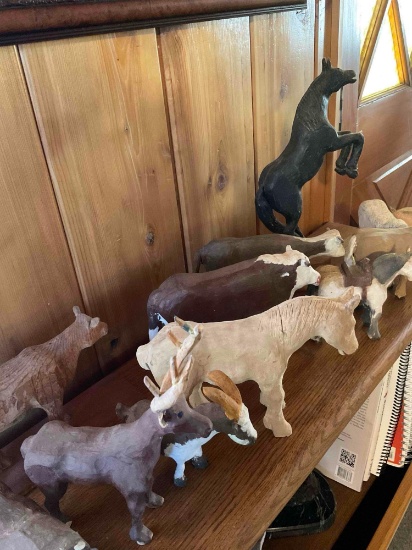 Vintage assorted wood animal hand carved figurines. 12 pieces