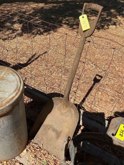 Vintage scoop shovel