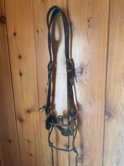 Vintage one ear hand tooled horse Bridle with silver concho Concho bit