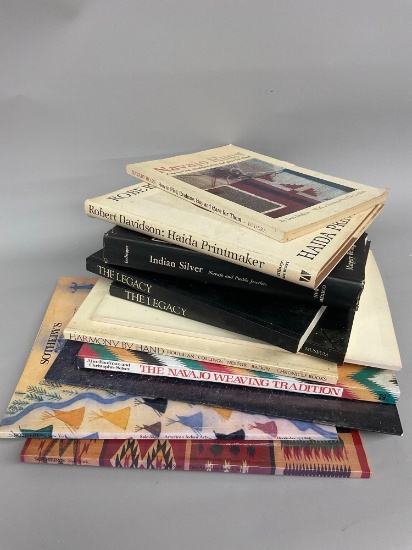 Assorted books. 11 pieces see pics for titles