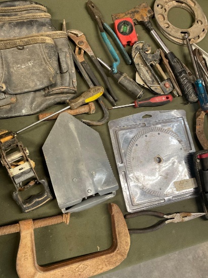 Assorted tools/ items. 25 pieces
