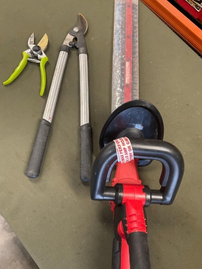 Gardening tools, Bauer trimmer is new no battery