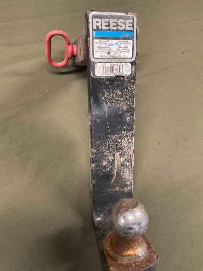 Reese tow hitch with 1 7/8" ball