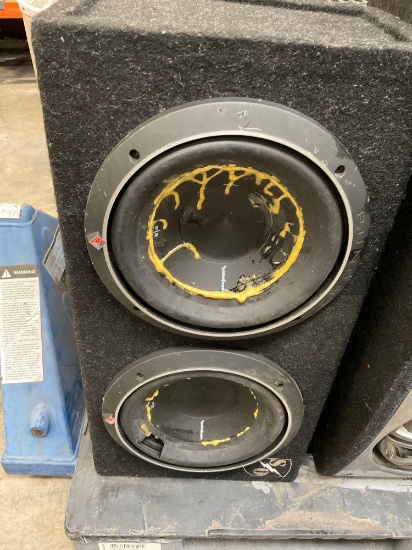 11" Pakford Fosgate dual subwoofer. Box 13" x 27" x 11"