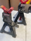 Craftsman 3 ton jacks. 2 pieces