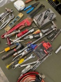 Assorted tool/ items, over 25 pieces