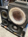3) subwoofers 2) ampliers
