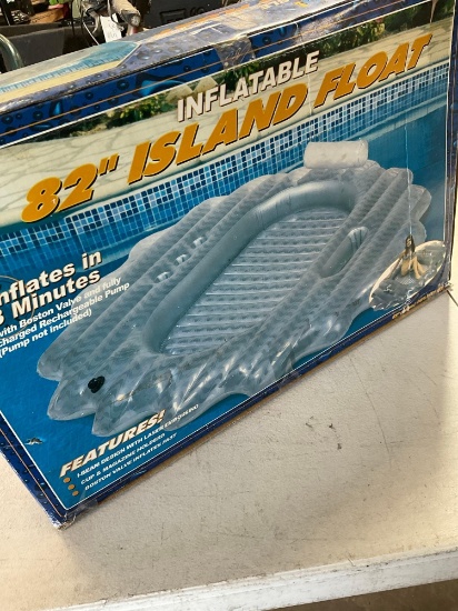 HO! inflatable 82" island float
