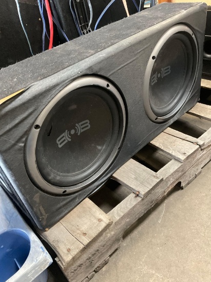 10" Belva dual subwoofer. Box 12" x26"x 10"
