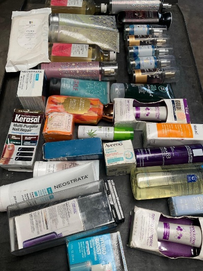 Assorted product . Unknown expiration, damaged packaging. 32 pieces