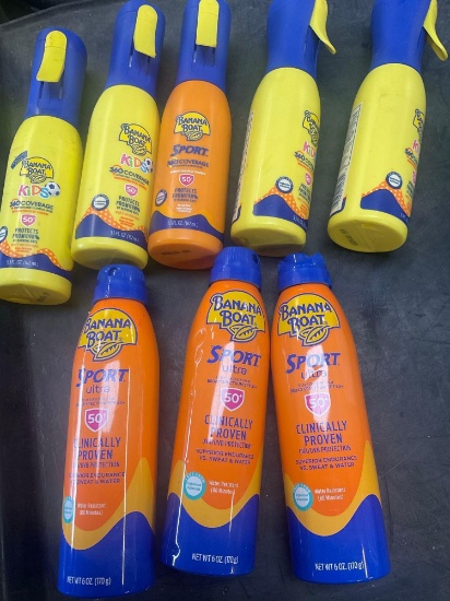 Banana Boat sunscreen expiration 2026 & 2027. 8 pieces Packaging damaged by lip color