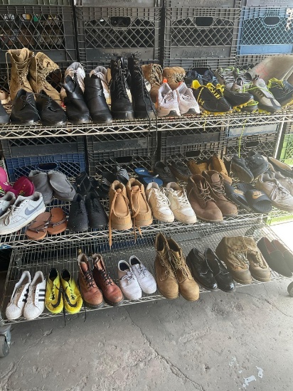 Large lot of shoes, sandals, boots, etc. 42 pairs