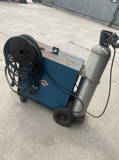 Millermatic 35 mig welder with tank, works