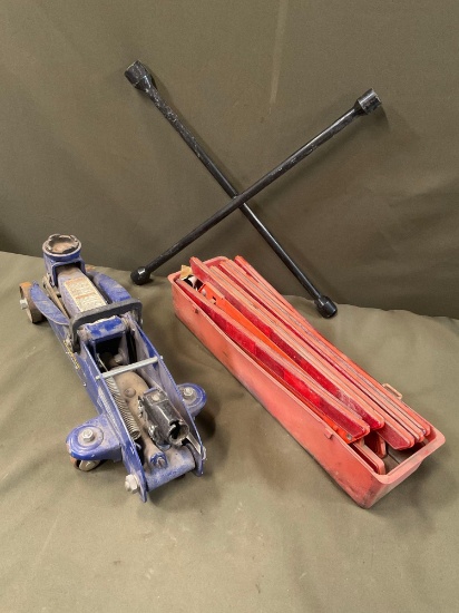Good Year hydraulic jack no handle works, roadside reflective triangles & cross lug wrench
