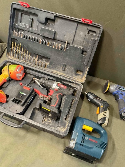 Untested tools & battery. 6 pieces