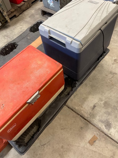 Vintage Coleman steel belted cooler & PowerChill 12V untested cooler.