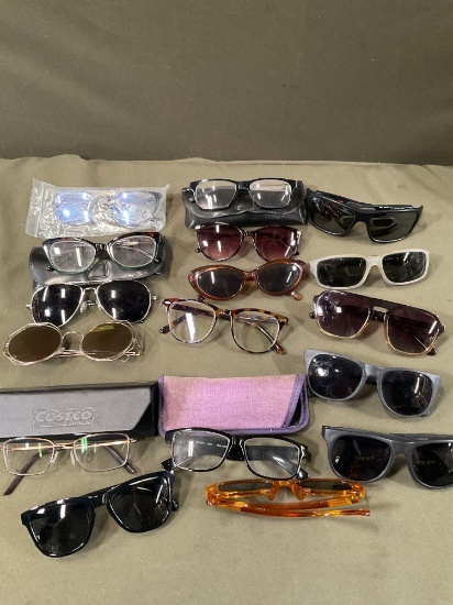 Assorted glasses. 18 pieces