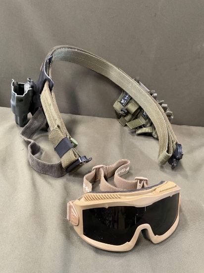 Blue Alpha size 32 belt with 3) Wartech pouches, hoster & Lancer Tactical goggles
