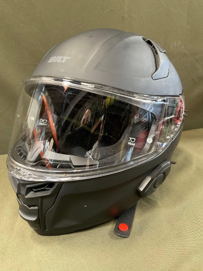 Bilt size medium, Bluetooth motorcycle helmet. Very good condition
