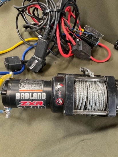 Badland ZXR 3500 winch