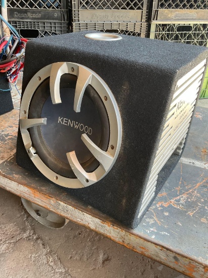 10" Kenwood Maximum power, 200W, KSC- WD250. Box 13" x 14" x 14"