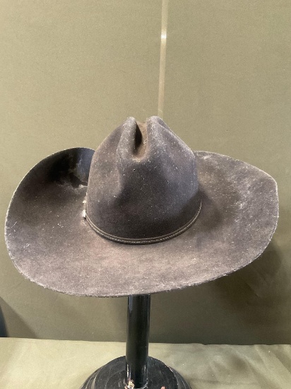 Larry Mahans by Milano hat company size 6 7/8, black, brim XL hat