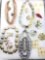 Necklace and brooch lot