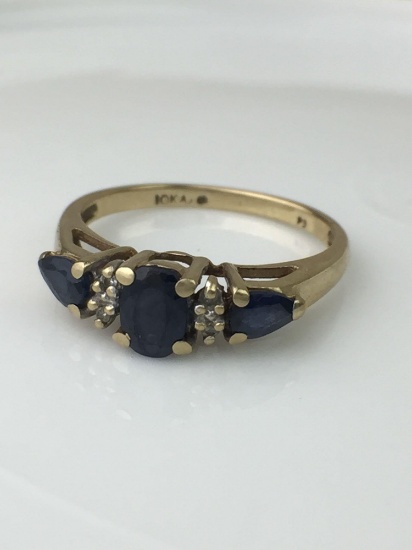 10K Yellow Gold Sapphire ring