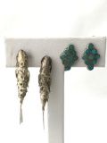 Lot of 2 pairs of sterling earrings - articulated fish and modern design