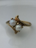 10K Yellow Gold Double Pearl ring