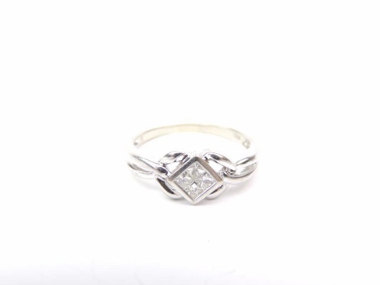 14K White Gold and Diamond Cluster Set Ring