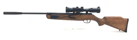 Crossman vantage pellet gun with centerpoint scope, laser pointer, and flashlight