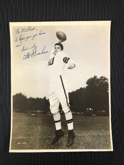 Signed Cleveland Browns QB Otto Graham photograph