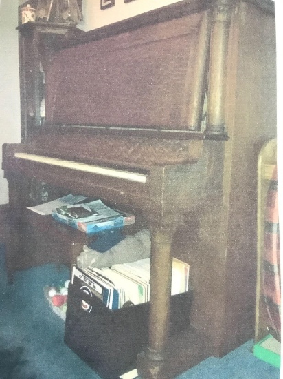 CLARENDONOlder upright piano