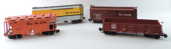 Group Of 4 Aristo, Bachmann, & Other Denver & Rio Grande Western G-Scale Train Cars