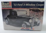 Revell '32 Ford 3-Window Coupe 1/25 Scale Model Kit