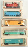 Group of 5 Bachmann HO Scale Train Cars with Original Boxes