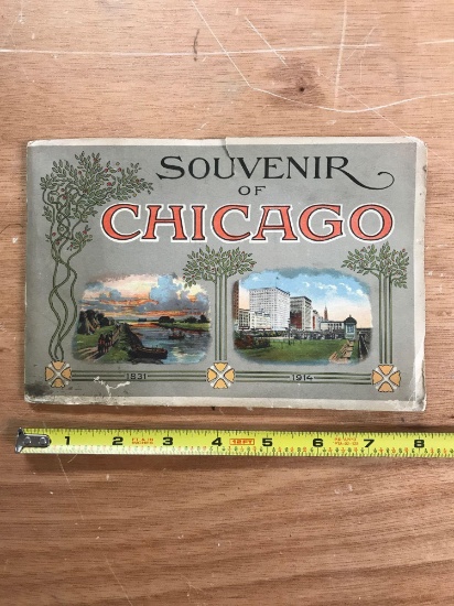 Vintage "Souvenir of Chicago" book