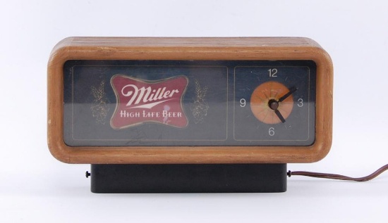 Vintage Miller High Life Light Up Advertising Beer Clock