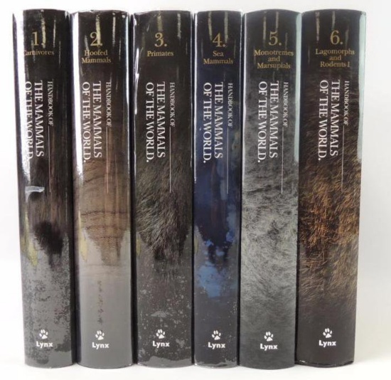 Six volumes of the mammals of the world Bu Lynx