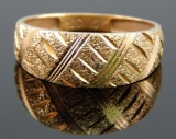 10k Yellow Gold Brushed and Polished Crosshatched Band