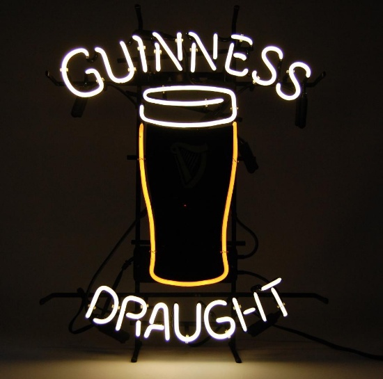 Guinness Draught Light Up Advertising Neon Beer Sign