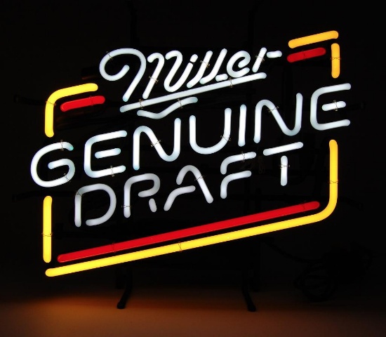 Miller Genuine Draft Light Up Advertising Neon Beer Sign