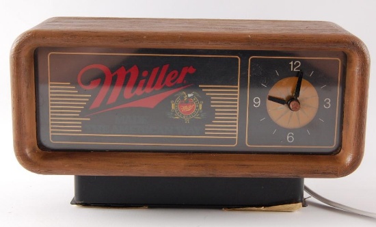 Vintage Miller Light Up Advertising Motion Beer Clock