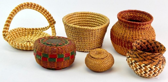 Lot of 4 : Woven Baskets