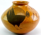 Southwestern Decorated Alto Earthenware Jar - Signed