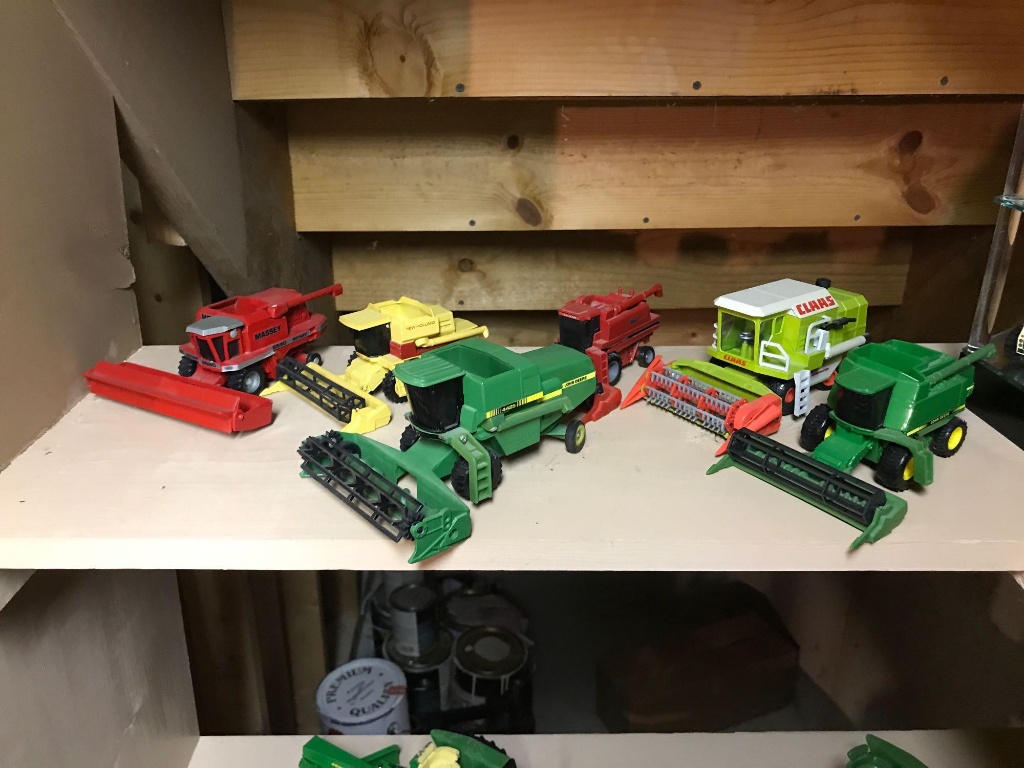ertl diecast toys